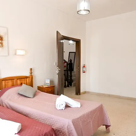Konukevi Sefranda 3*