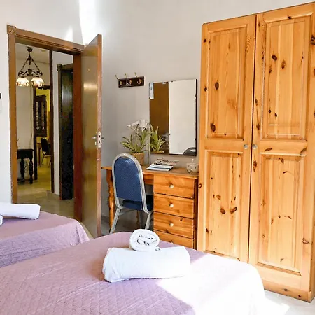 Guest house Sefranda 3*