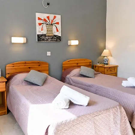 Sefranda Guest house 3*